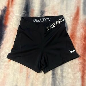 Women’s Black Nike pros size Xs